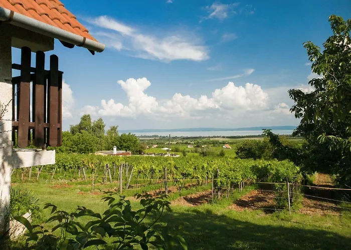 דירה Birtok Panorama